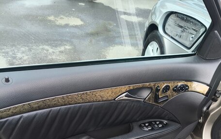 Mercedes-Benz E-Класс, 2005 год, 980 000 рублей, 10 фотография