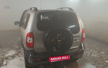 Chevrolet Niva I рестайлинг, 2016 год, 530 000 рублей, 3 фотография