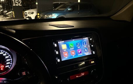 Mitsubishi Outlander III рестайлинг 3, 2019 год, 2 300 000 рублей, 5 фотография