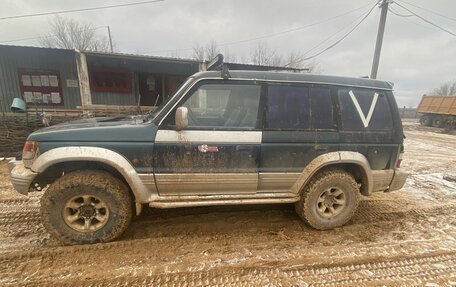 Mitsubishi Pajero III рестайлинг, 1996 год, 250 000 рублей, 14 фотография