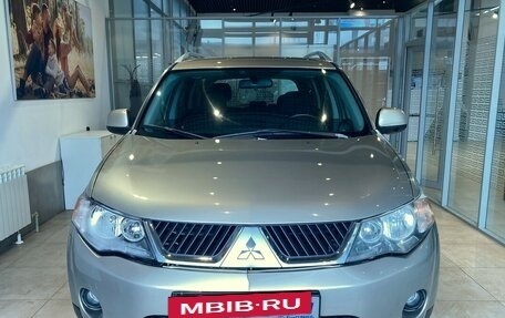 Mitsubishi Outlander III рестайлинг 3, 2007 год, 757 000 рублей, 2 фотография