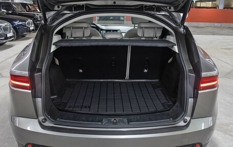 Jaguar E-Pace, 2018 год, 1 798 000 рублей, 10 фотография