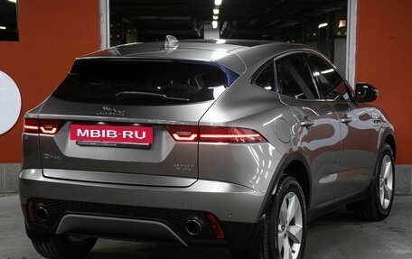 Jaguar E-Pace, 2018 год, 1 798 000 рублей, 5 фотография