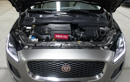 Jaguar E-Pace, 2018 год, 1 798 000 рублей, 9 фотография