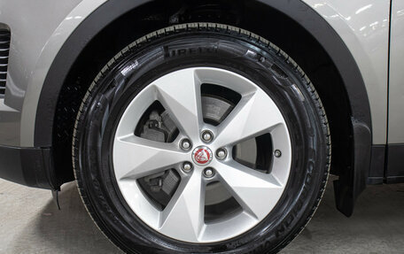 Jaguar E-Pace, 2018 год, 1 798 000 рублей, 26 фотография