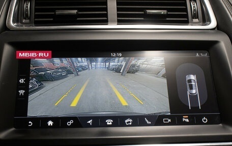 Jaguar E-Pace, 2018 год, 1 798 000 рублей, 19 фотография