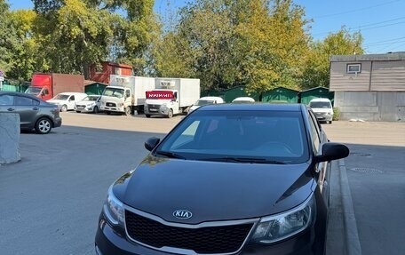 KIA Rio III рестайлинг, 2015 год, 735 000 рублей, 1 фотография