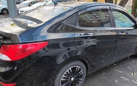 Hyundai Solaris II рестайлинг, 2012 год, 1 000 000 рублей, 1 фотография