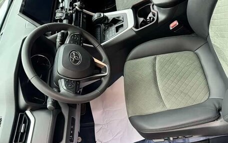 Toyota RAV4, 2022 год, 2 890 000 рублей, 14 фотография