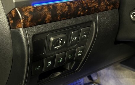 Toyota Land Cruiser 200, 2014 год, 4 000 000 рублей, 17 фотография