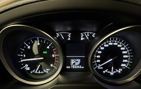 Toyota Land Cruiser 200, 2014 год, 4 000 000 рублей, 18 фотография