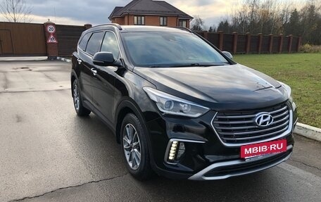 Hyundai Santa Fe III рестайлинг, 2017 год, 2 890 000 рублей, 3 фотография