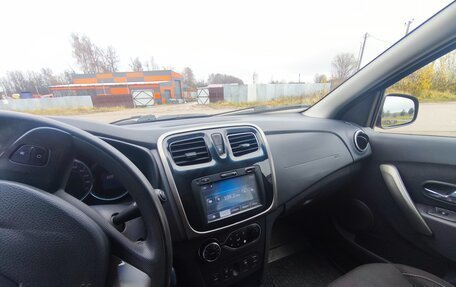 Renault Sandero II рестайлинг, 2015 год, 815 000 рублей, 14 фотография