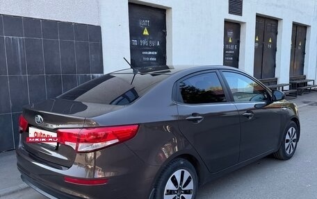 KIA Rio III рестайлинг, 2015 год, 735 000 рублей, 2 фотография