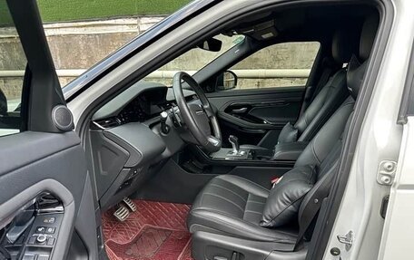 Land Rover Range Rover Evoque II, 2022 год, 3 140 000 рублей, 12 фотография