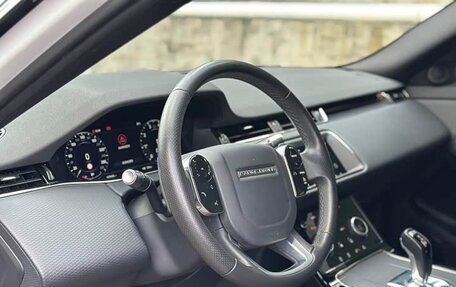 Land Rover Range Rover Evoque II, 2022 год, 3 140 000 рублей, 10 фотография