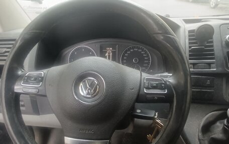 Volkswagen Transporter T5 рестайлинг, 2013 год, 1 200 000 рублей, 12 фотография