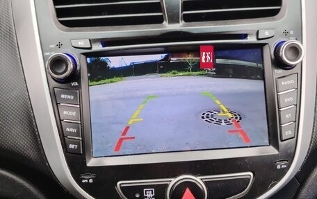 Hyundai Solaris II рестайлинг, 2011 год, 869 000 рублей, 7 фотография