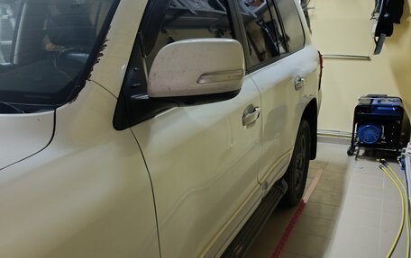 Toyota Land Cruiser 200, 2012 год, 3 700 000 рублей, 7 фотография