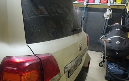 Toyota Land Cruiser 200, 2012 год, 3 700 000 рублей, 9 фотография