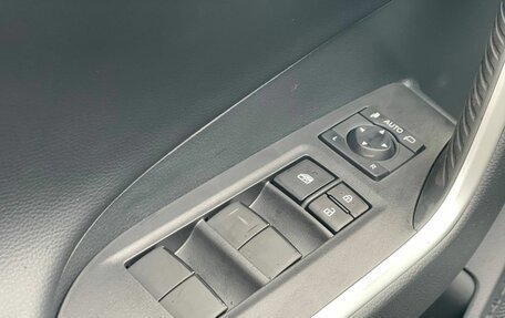 Toyota RAV4, 2025 год, 3 850 000 рублей, 8 фотография