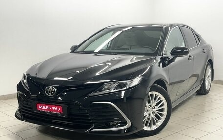 Toyota Camry, 2022 год, 3 598 000 рублей, 1 фотография