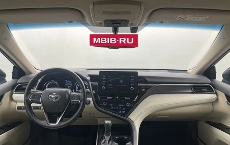 Toyota Camry, 2022 год, 3 598 000 рублей, 20 фотография