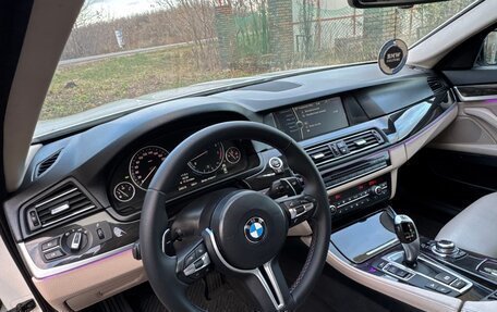 BMW 5 серия, 2012 год, 1 950 000 рублей, 13 фотография