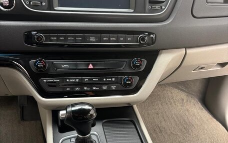 KIA Carnival III, 2014 год, 1 985 000 рублей, 13 фотография