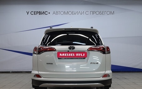 Toyota RAV4, 2016 год, 1 860 000 рублей, 4 фотография