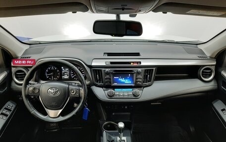 Toyota RAV4, 2016 год, 1 860 000 рублей, 10 фотография