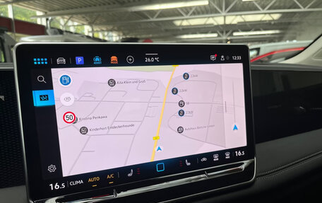 Volkswagen Tiguan, 2024 год, 5 900 000 рублей, 13 фотография