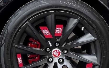 Jaguar F-Type I рестайлинг 2, 2015 год, 2 900 000 рублей, 11 фотография