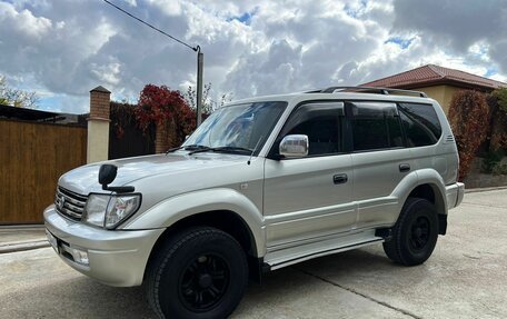 Toyota Land Cruiser Prado 90 рестайлинг, 2000 год, 1 350 000 рублей, 28 фотография