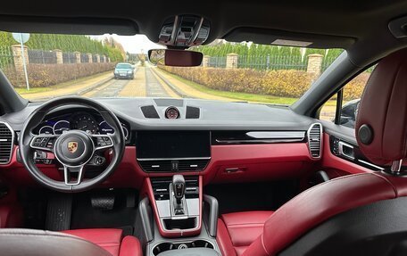 Porsche Cayenne III, 2021 год, 10 900 000 рублей, 9 фотография