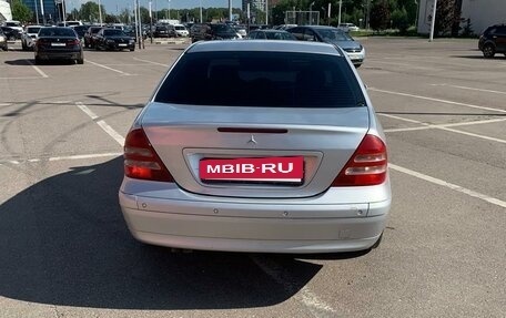 Mercedes-Benz C-Класс, 2000 год, 400 000 рублей, 3 фотография