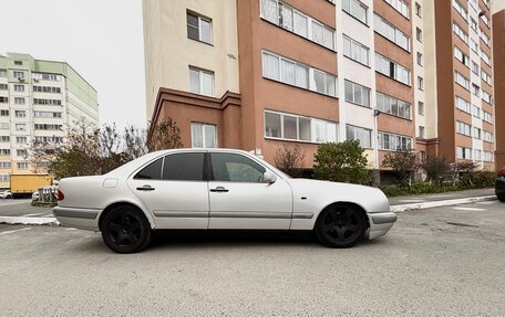 Mercedes-Benz E-Класс, 1997 год, 147 000 рублей, 5 фотография