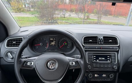 Volkswagen Polo VI (EU Market), 2017 год, 700 000 рублей, 9 фотография