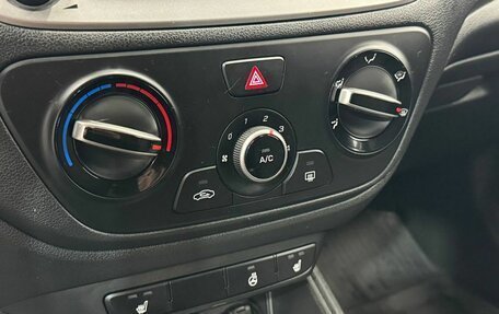 Hyundai Solaris II рестайлинг, 2018 год, 1 099 000 рублей, 18 фотография