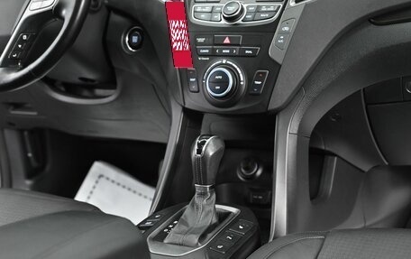 Hyundai Santa Fe III рестайлинг, 2015 год, 1 555 000 рублей, 13 фотография