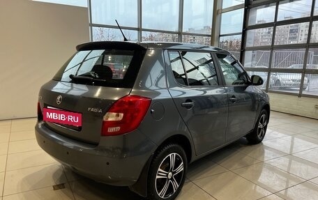 Skoda Fabia II, 2013 год, 690 000 рублей, 5 фотография