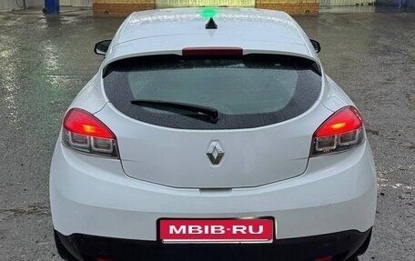 Renault Megane III, 2011 год, 700 000 рублей, 12 фотография