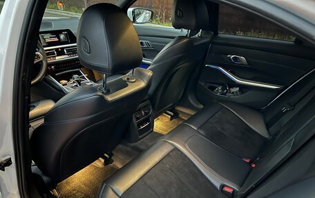 BMW 3 серия, 2019 год, 2 350 000 рублей, 17 фотография