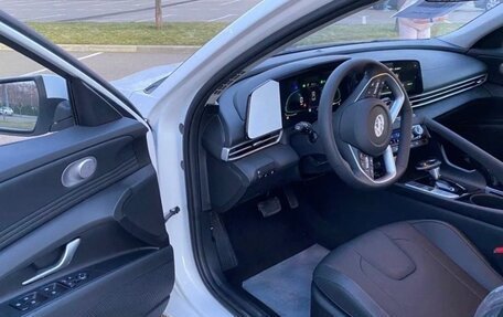 Hyundai Elantra, 2024 год, 2 300 000 рублей, 12 фотография