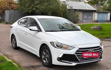 Hyundai Avante, 2016 год, 1 300 000 рублей, 6 фотография