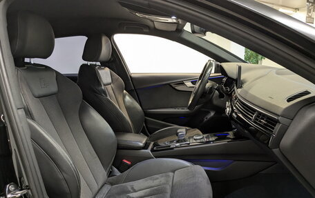 Audi A4, 2017 год, 2 545 000 рублей, 24 фотография