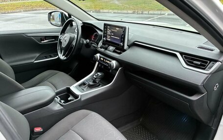 Toyota RAV4, 2020 год, 4 599 000 рублей, 19 фотография