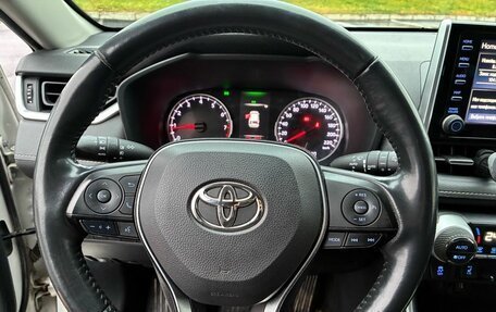 Toyota RAV4, 2020 год, 4 599 000 рублей, 14 фотография