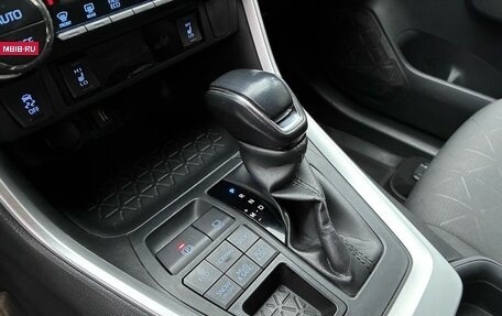 Toyota RAV4, 2020 год, 4 599 000 рублей, 17 фотография