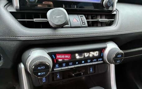 Toyota RAV4, 2020 год, 4 599 000 рублей, 16 фотография